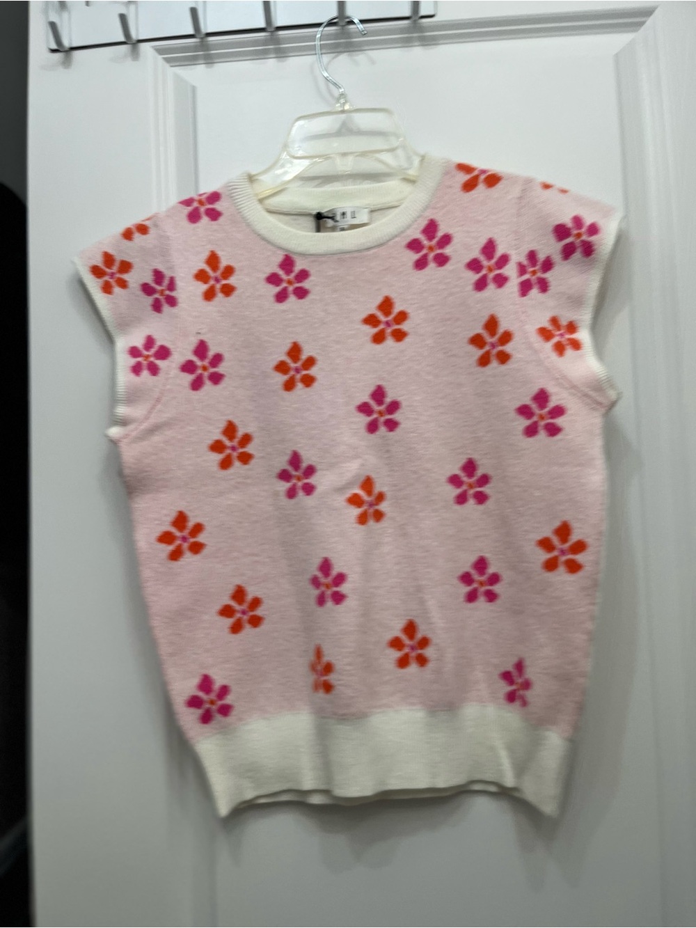 THML Pink Floral Knit Sleeveless Sweater Vest Small NWT